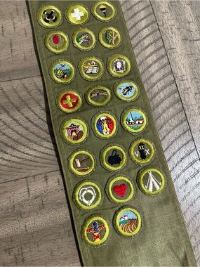 Boy Scouts Of America 1940s Merit Badge Sash 23 Khaki Crimped Edge Merit Badges